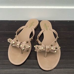 Valentino
Rockstud Thong Sandal